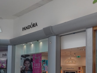 Pandora Cresent Shopping Centre
