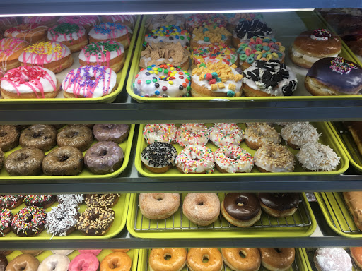 Donut Shop «Rainbow Donuts», reviews and photos, 12307 Imperial Hwy, Norwalk, CA 90650, USA