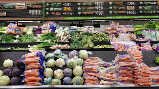 Grocery Store «Fresh Thyme Farmers Market- Apple Valley MN», reviews and photos, 14880 Florence Trail, Apple Valley, MN 55124, USA