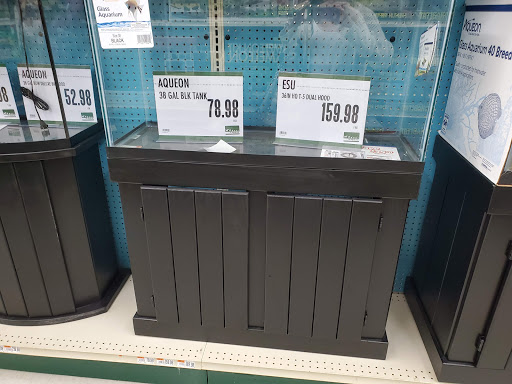 Pet Supply Store «Pet Supplies Plus», reviews and photos, 5708 State St, Saginaw, MI 48603, USA