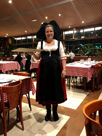 Atmosphère du Restaurant de spécialités alsaciennes Brasserie-Hotel-Restaurant le Scharrach à Scharrachbergheim-Irmstett - n°17
