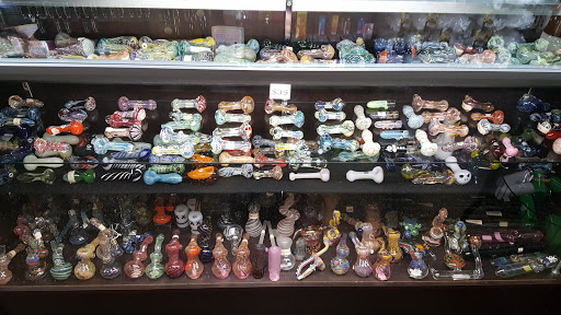 Tobacco Shop «Wild Side Smoke Shop», reviews and photos, 776 Thousand Oaks Blvd, Thousand Oaks, CA 91360, USA