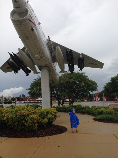 Shopping Mall «Midtown Village», reviews and photos, 1800 McFarland Blvd E, Tuscaloosa, AL 35404, USA