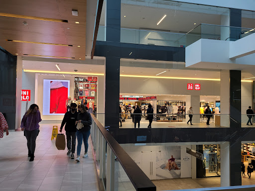 UNIQLO Centre Eaton de Montréal