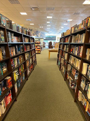 Book Store «Barnes & Noble», reviews and photos, 3561 N Freeway Blvd, Sacramento, CA 95834, USA