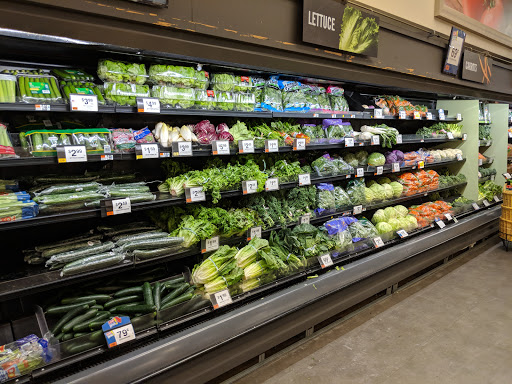 Grocery Store «Stop & Shop», reviews and photos, 105 Alewife Brook Pkwy, Somerville, MA 02144, USA