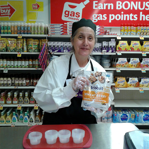 Grocery Store «Super Stop & Shop», reviews and photos, 125 Church St, Pembroke, MA 02359, USA