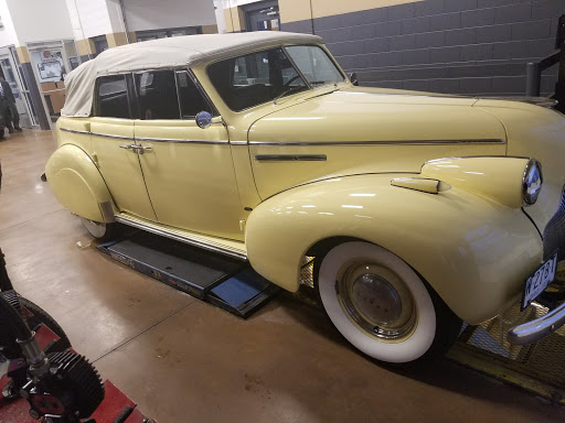 Car Dealer «Junction Buick GMC», reviews and photos, 12423 Ravenna Rd, Chardon, OH 44024, USA