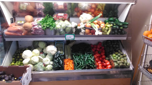 Grocery Store «Supermercado Vargas», reviews and photos, 818 S Lake St, Mundelein, IL 60060, USA