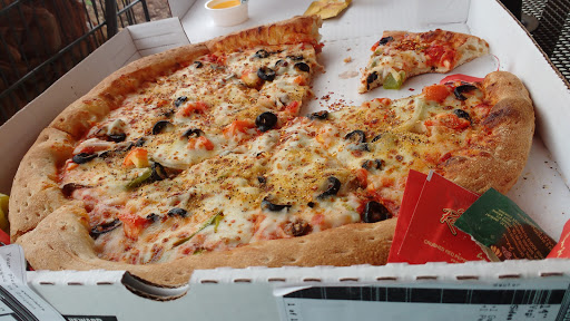 Shopping Mall «Braelinn Village Shopping Center», reviews and photos, 548 Crosstown Drive, Peachtree City, GA 30269, USA