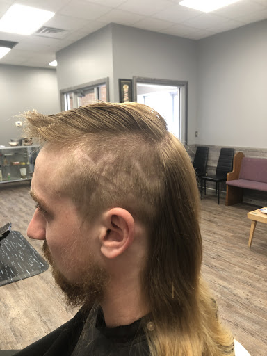 Barber Shop «Floyds Barber Shop», reviews and photos, 107 W Sale St, Tuscola, IL 61953, USA