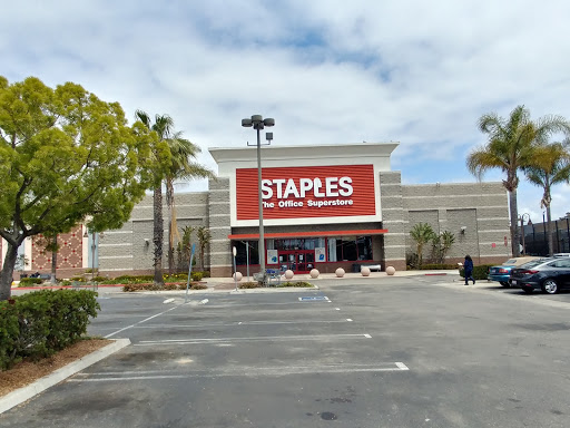 Office Supply Store «Staples», reviews and photos, 411 W Esplanade Dr, Oxnard, CA 93036, USA