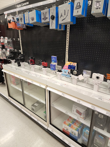 Department Store «Target», reviews and photos, 2400 S Telegraph Rd, Bloomfield Hills, MI 48302, USA