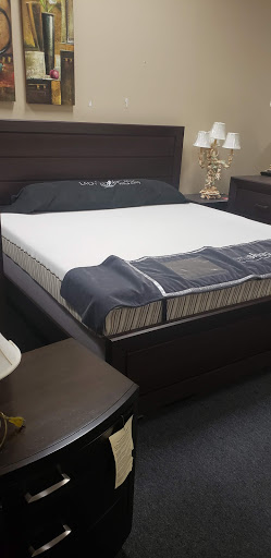 Furniture Store «Costless Warehouse Furniture», reviews and photos, 7859 S 180th St, Kent, WA 98032, USA