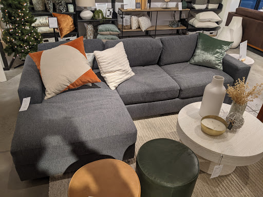 Furniture Store «west elm», reviews and photos, 400 W 47th St, Kansas City, MO 64112, USA