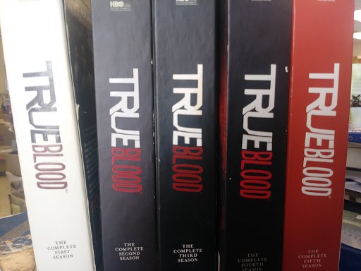 Book Store «Dead Tree Books», reviews and photos, 5645 S Flores St #105, San Antonio, TX 78214, USA