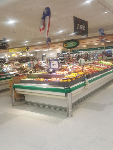 Supermarket «Super Stop & Shop», reviews and photos, 1690 Revere Beach Pkwy, Everett, MA 02149, USA