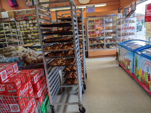 Grocery Store «Tienda Vallarta», reviews and photos, 115 E Main St, Monroe, WA 98272, USA