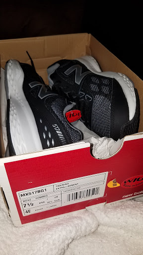 Sporting Goods Store «Big 5 Sporting Goods», reviews and photos, 4665 Commercial St SE, Salem, OR 97302, USA