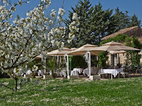 Extérieur du Hôtel Le Moulin de la Camandoule Restaurant L'Escourtin à Fayence - n°3