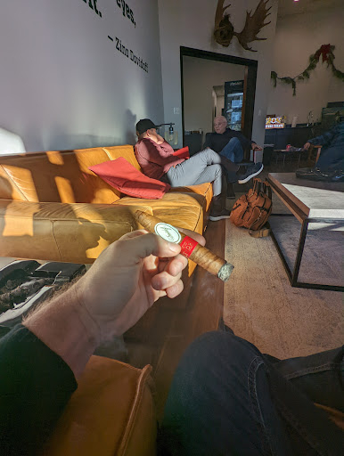 Tobacco Shop «Fogue & Bates Tobacco», reviews and photos, 6929 E 71st St, Tulsa, OK 74133, USA