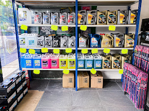 Photo n°3 de PIECES AUTO EXPRESS à Les Mureaux ()