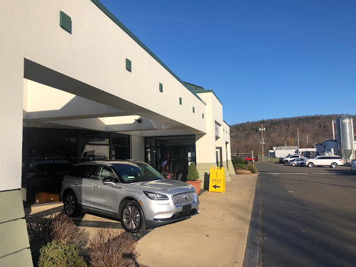 Lincoln dealer Waterbury