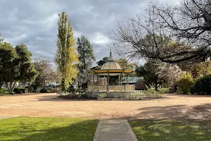 Robertson Park image