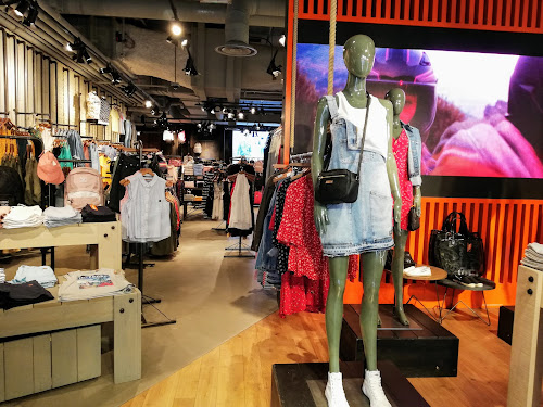 Superdry à Metz