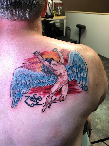 Tattoo Shop «LocoMotive Tattoo Studio», reviews and photos, 3850 E Gulf to Lake Hwy #6, Inverness, FL 34453, USA