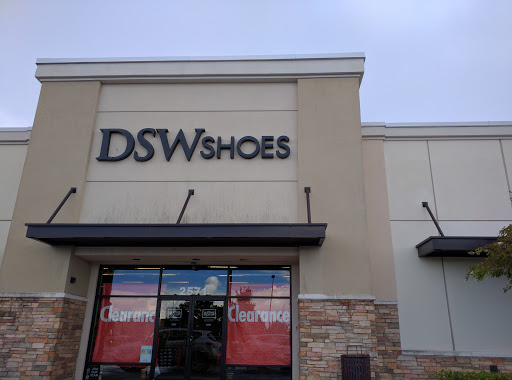 Shoe Store «DSW Designer Shoe Warehouse», reviews and photos, 2571 W Osceola Pkwy, Kissimmee, FL 34741, USA