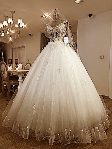 Stores to buy wedding dresses Antalya