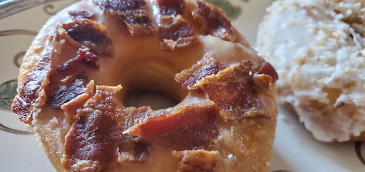 Donut Shop «Fresh Donuts», reviews and photos, 1188 E State St a, Geneva, IL 60134, USA