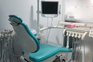 Elazegui Dental Solutions image