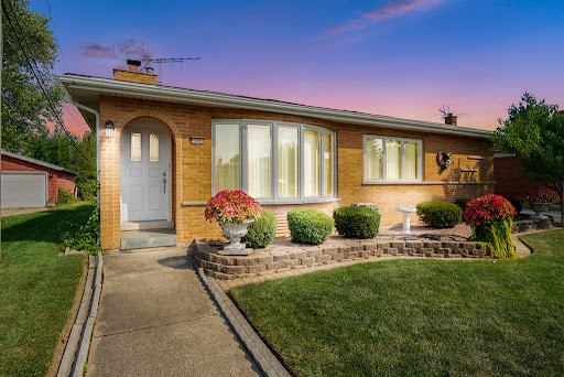 Real Estate Agents «Re/Max Synergy: Tony Mitidiero», reviews and photos, 15607 Harlem Ave, Orland Park, IL 60462, USA