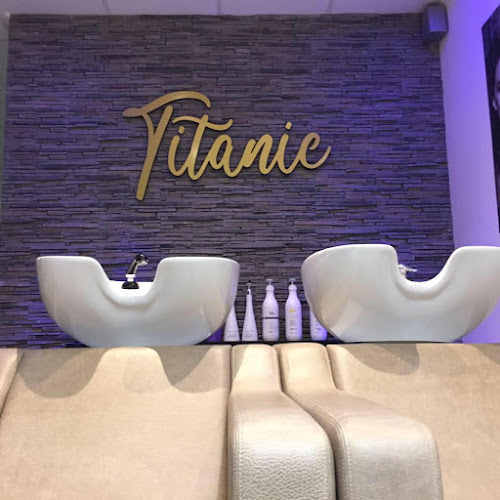 Salone Estetica Titanic, di Sonia Donno