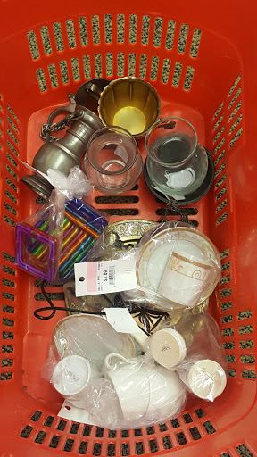 Thrift Store «MyUnique», reviews and photos, 218 W 234th St, Bronx, NY 10463, USA