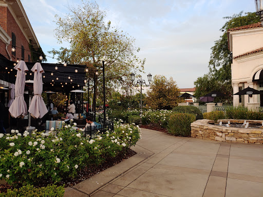 Shopping Mall «The Commons at Calabasas», reviews and photos, 4799 Commons Way, Calabasas, CA 91302, USA