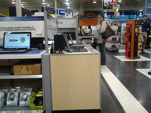Electronics Store «Best Buy», reviews and photos, 19555 W Bluemound Rd, Brookfield, WI 53045, USA