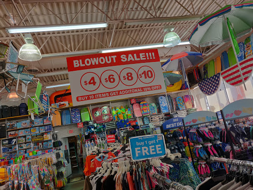 Beach Clothing Store «WINGS Beachwear - St Pete Beach #305», reviews and photos, 6705 Gulf Blvd, St Pete Beach, FL 33706, USA