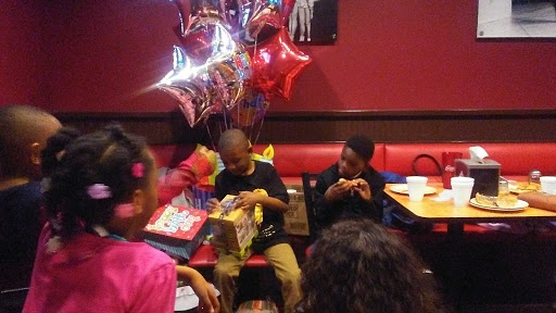 Shopping Mall «Fairview Plaza Shopping Center», reviews and photos, 600 Us 31W Byp, Bowling Green, KY 42101, USA