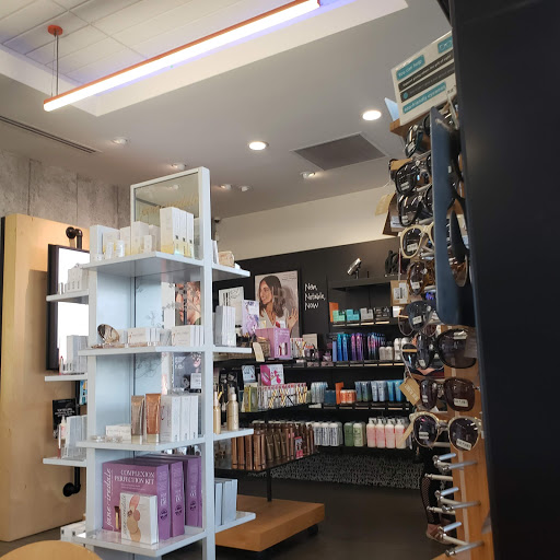 Beauty Salon «Mane Attraction Salon», reviews and photos, 3156 E Camelback Rd, Phoenix, AZ 85018, USA