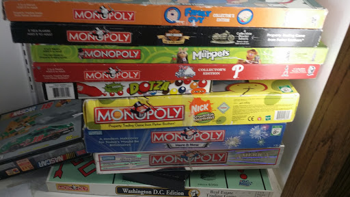 Family Thrift Store and Antiques, 8024 W Jewell Ave, Denver, CO 80232, USA, 