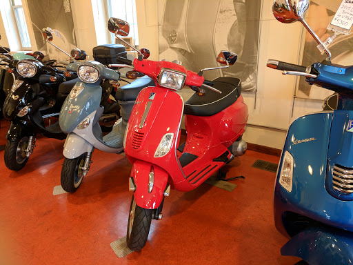 Motor Scooter Dealer «Metro Scooter», reviews and photos, 3716 Montgomery Rd, Cincinnati, OH 45207, USA