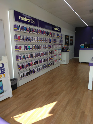 Cell Phone Store «MetroPCS Authorized Dealer», reviews and photos, 904 Roy Richard Dr, Schertz, TX 78154, USA