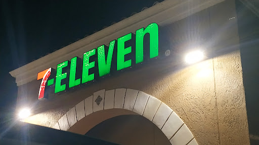 Convenience Store «7-Eleven», reviews and photos, 6800 W 16th Ave, Hialeah, FL 33014, USA