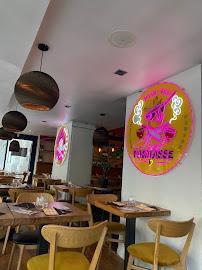 Atmosphère du Restaurant de cuisine fusion asiatique Mian Fan à Paris - n°6