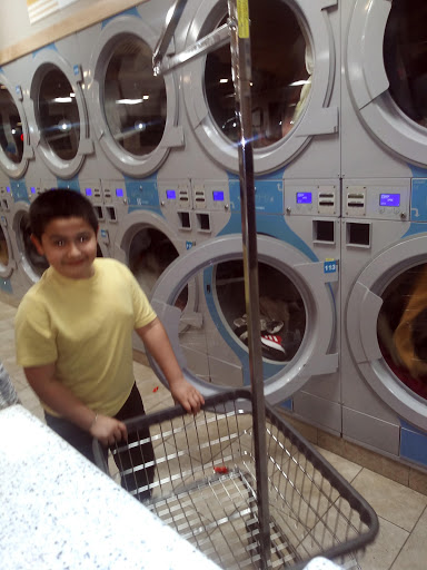 Laundromat «Sudz Laundry», reviews and photos, 124 E Main St, Lansdale, PA 19446, USA