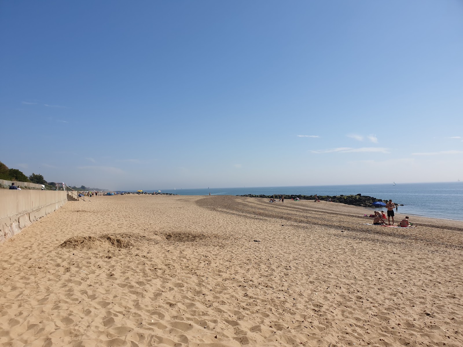 Foto av Clacton beach med flera långa vikar
