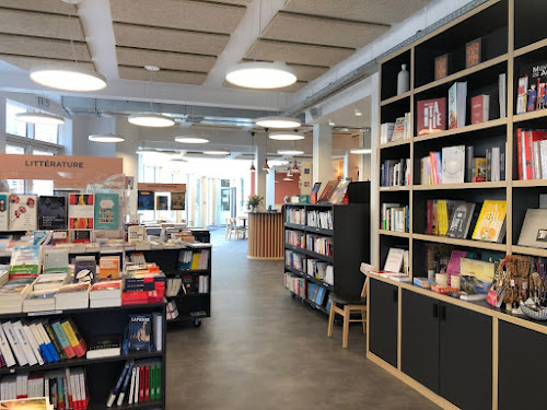 Librairie Les Curieux - La Procure à Boulogne-Billancourt